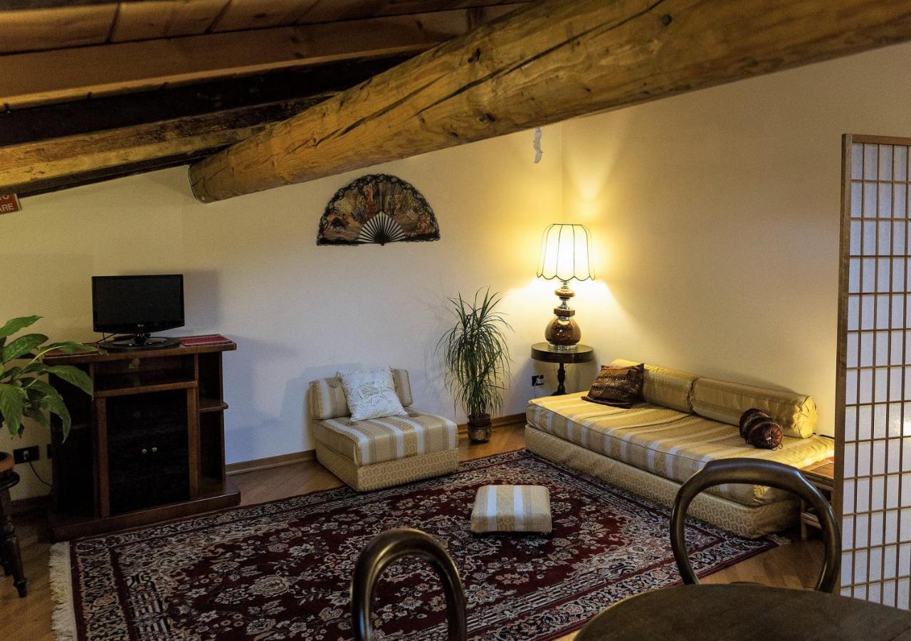 Apartment Fornasetti Florenz
